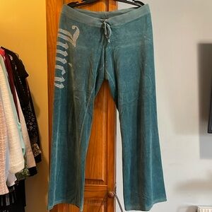 Medium size velour retro Juicy pants